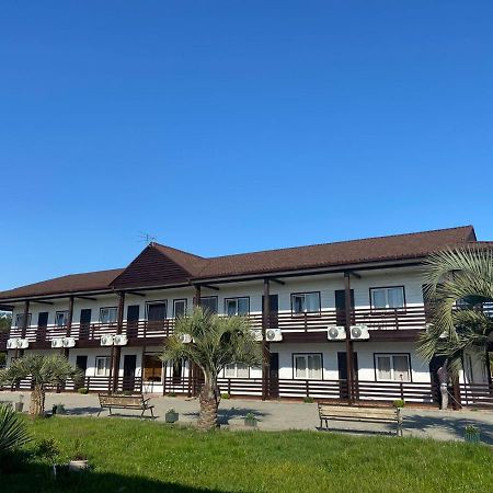 Al Mare Hotel Pitsunda Dış mekan fotoğraf