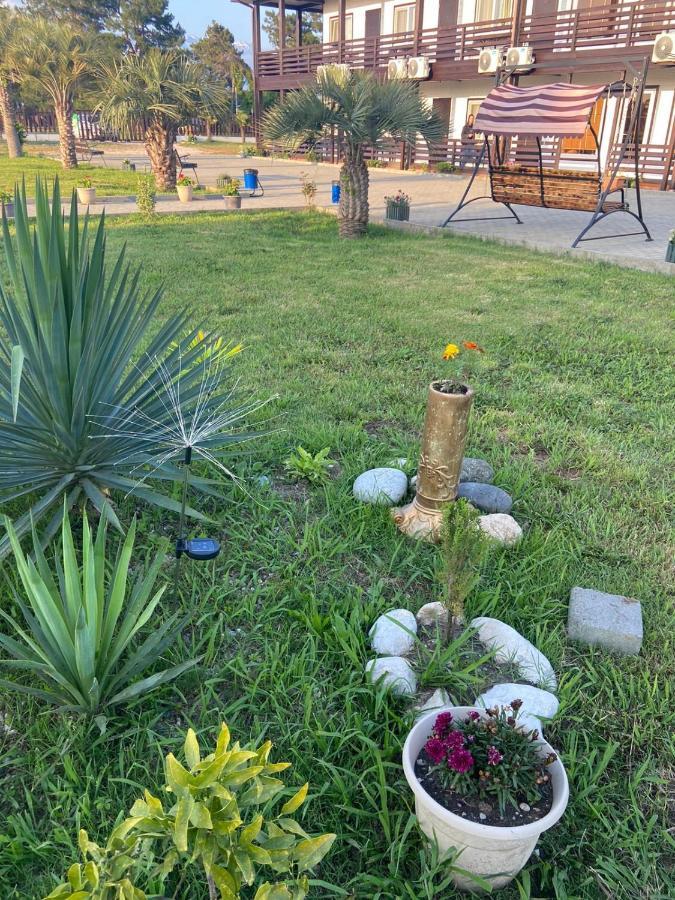 Al Mare Hotel Pitsunda Dış mekan fotoğraf