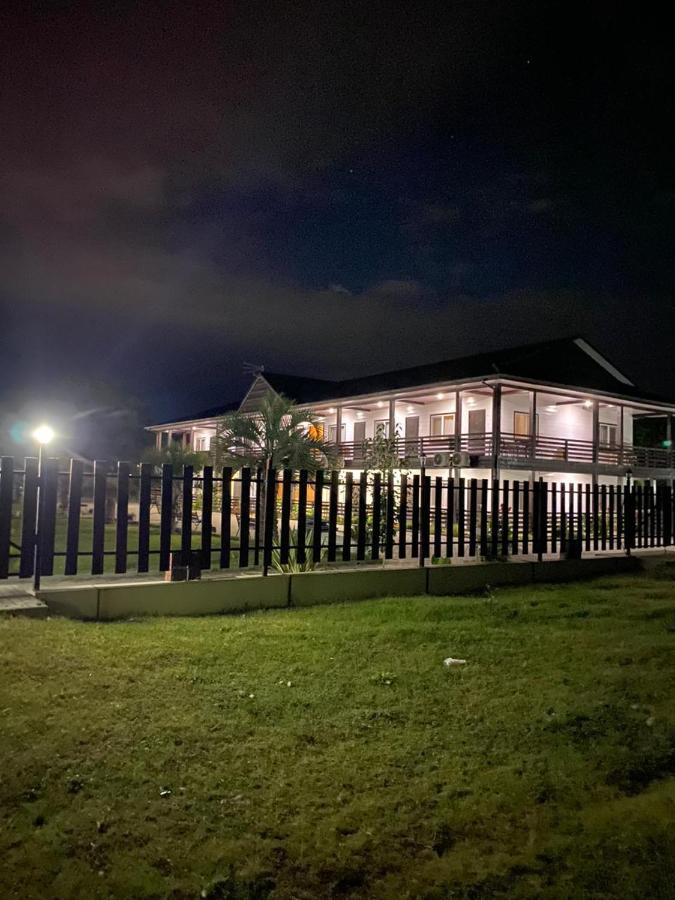 Al Mare Hotel Pitsunda Dış mekan fotoğraf